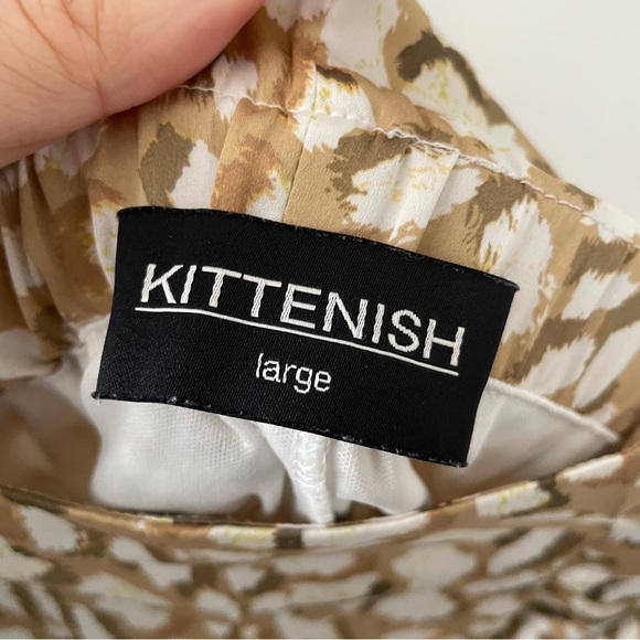 Kittenish Tan Leopard print satin Paperbag Shorts size Large - Picture 5 of 6